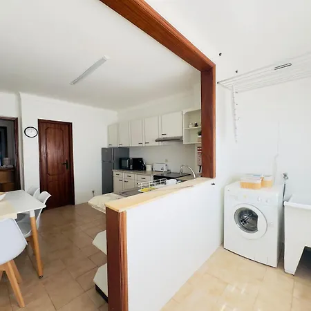 Apartment Recanto Areias - 2-bedroom 5 Minutes From The